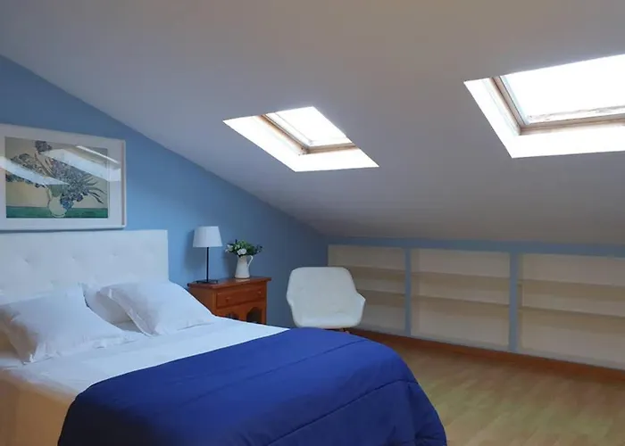 Atico Muy Luminoso Con Parking,